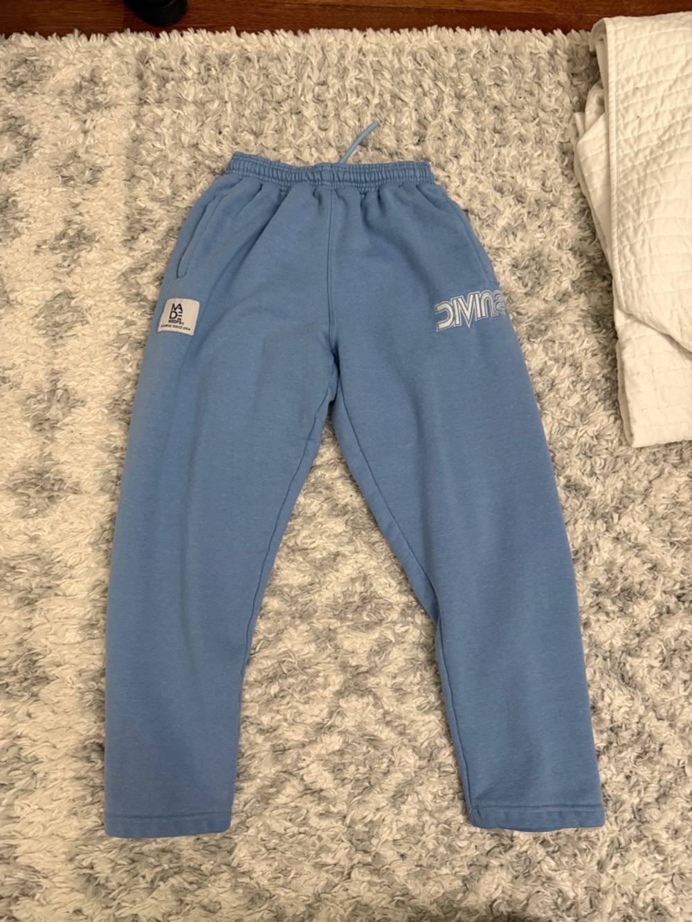 MADE HOOPS X Elliot Cadeau Divine sweatpants